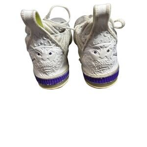 Nike LeBron Size 7 Youth Buzz Lightyear 2019 White Purple